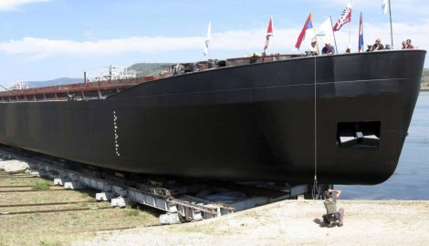 В Кладово спущен на воду 135-метровый корабль