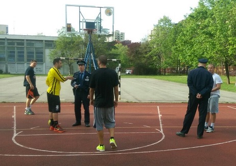 В Нови Саде полиция выгнала с поля сербскую сборную по баскетболу