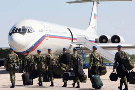 Сербские гвардейцы отправились в Москву