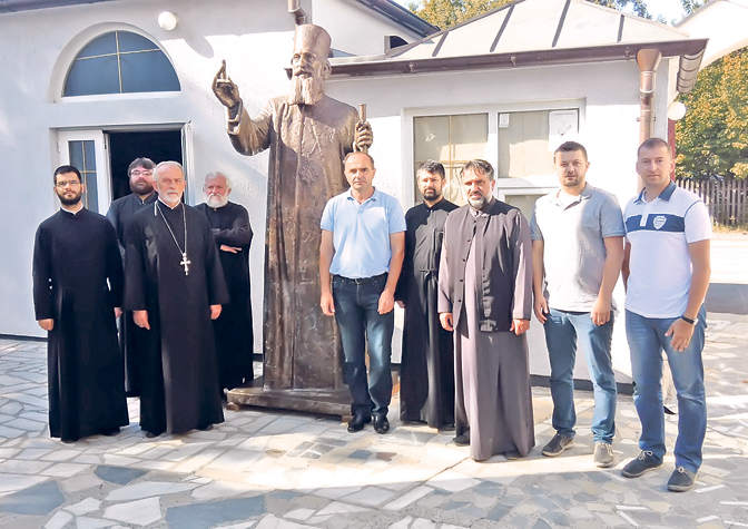 В Байиной Баште установили памятник патриарху Павлу