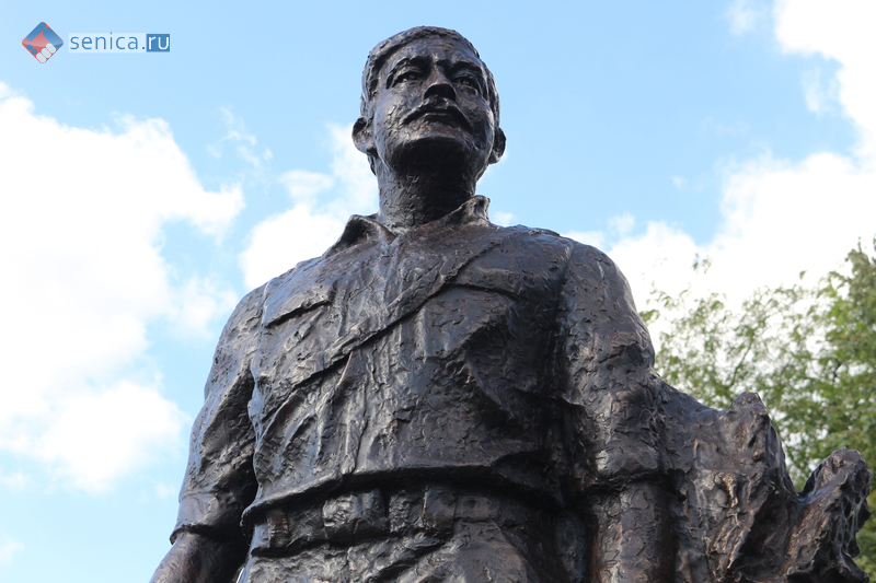 В Белграде открыт памятник последнему Герою Югославии Милану Тепичу