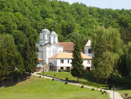 Русско-словацкая свадьба в сербском храме