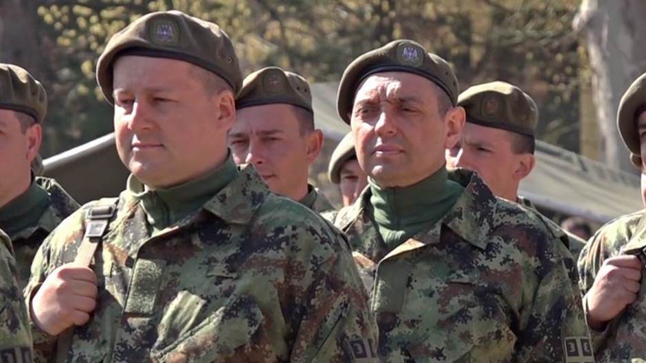 Министр обороны Сербии
