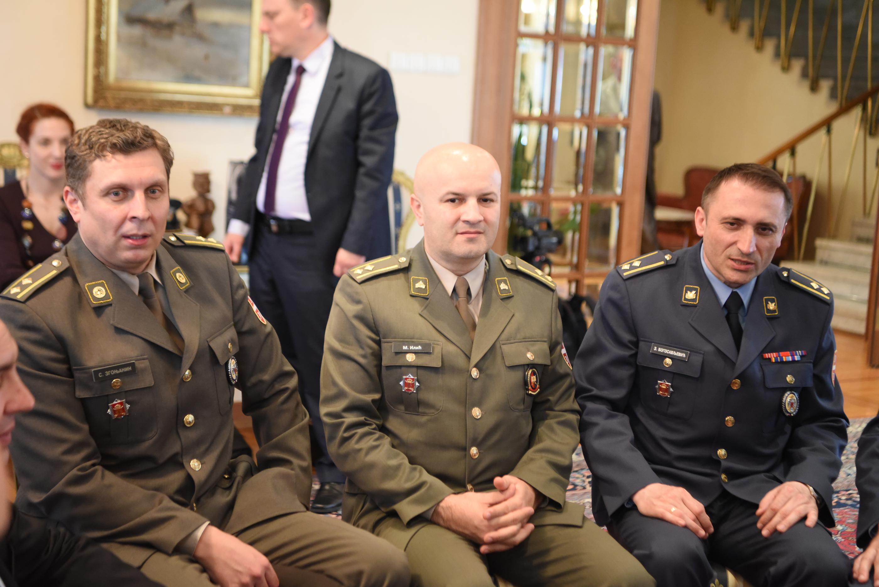 сербские офицеры в Академии Генштаба