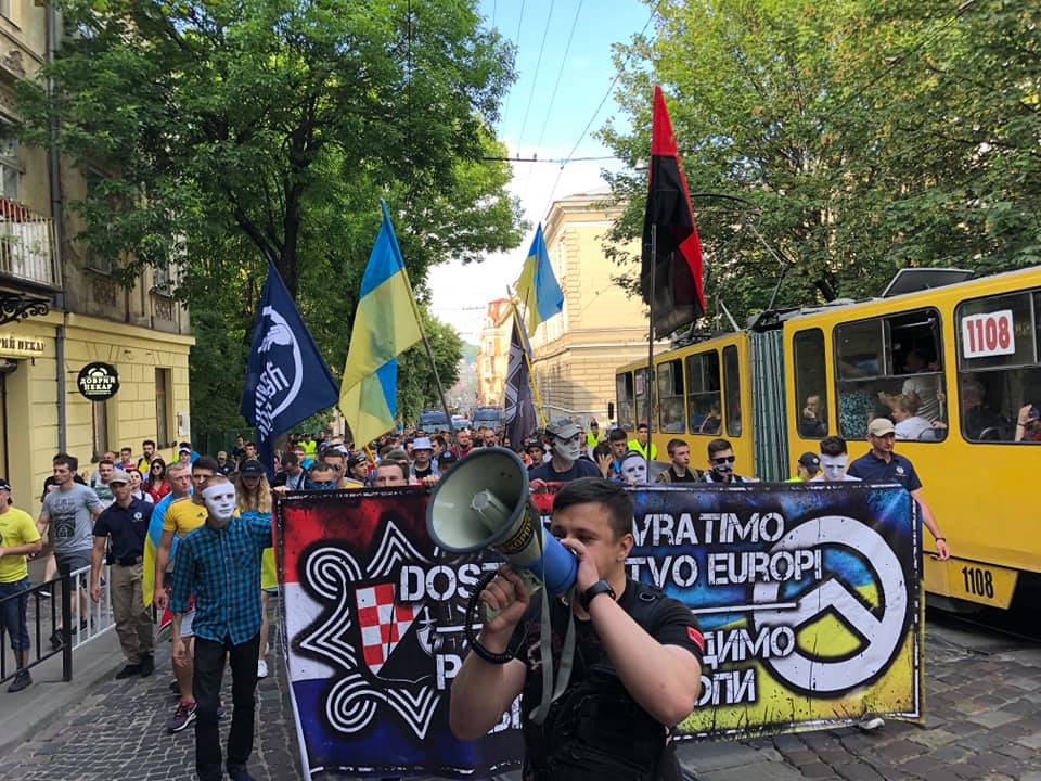 Усташи в «Азове»: хорватские ультраправые на «восточном фронте»