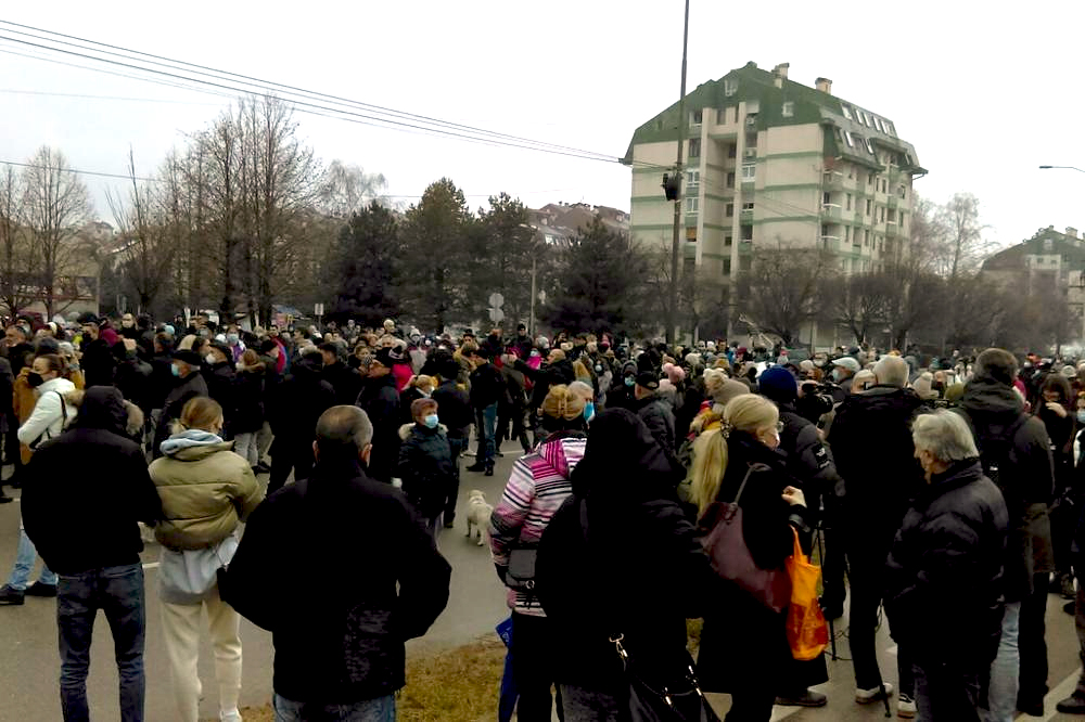В Нише прошла акция протеста против бездействия полиции