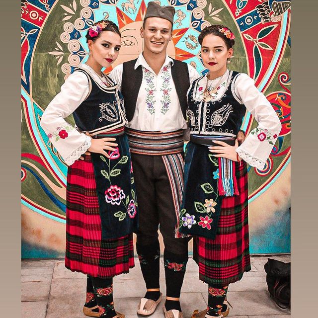 Ансамбль сербских танцев набирает новых участников