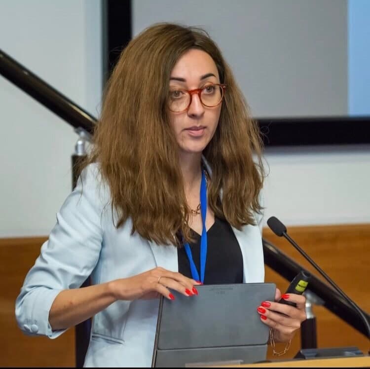 Лена Каримова