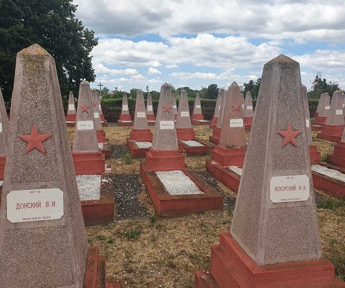 красноармейское кладбище в сомборе