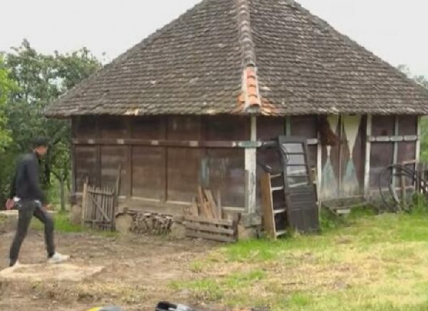 Милош Бикович купил дом в селе