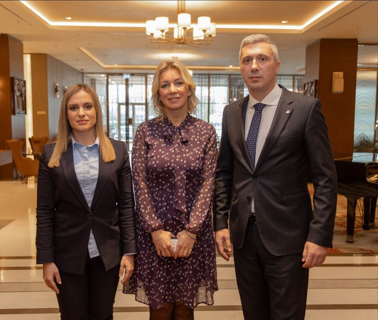 Мария Захарова встретилась с представителями партий «Двери» и «Заветники»