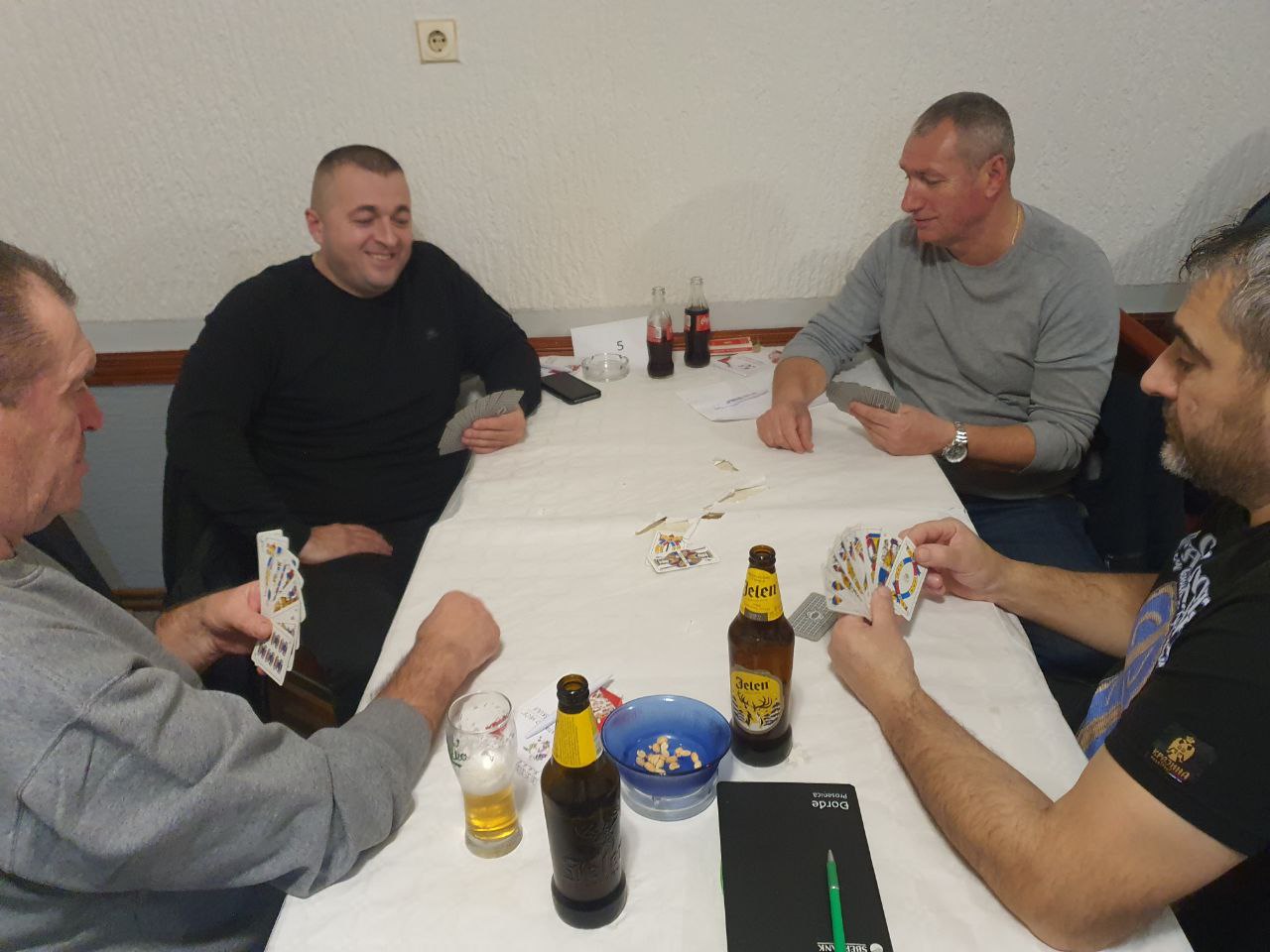 Брискола - как играют в карты в Воеводине