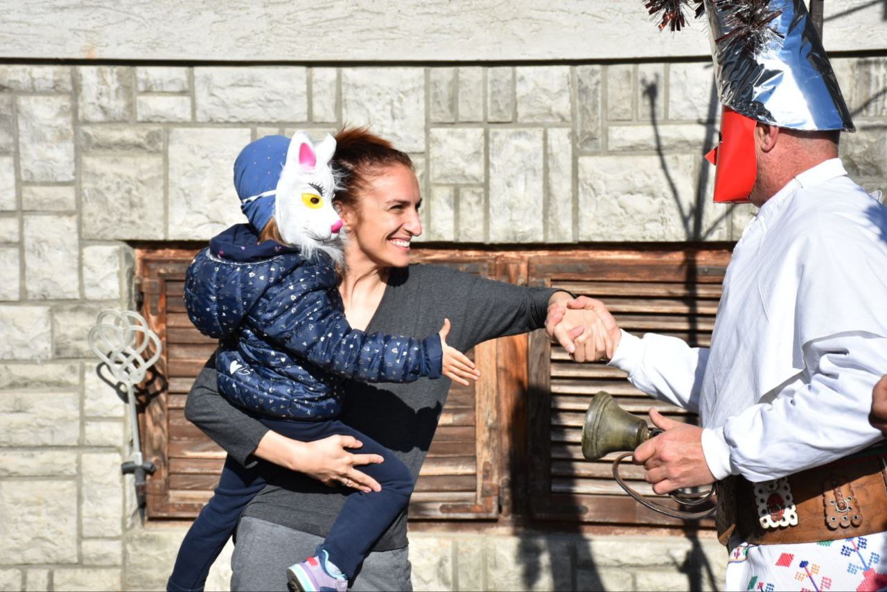 Беле Покладе - колядки по-сербски