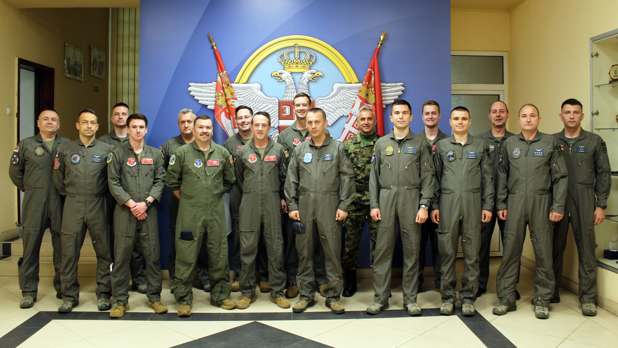 Американские пилоты приехали в Сербию