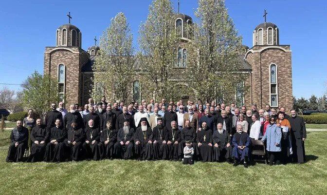 "Двери" поддерживают решения Новограчаничско-Среднезападно-Американской епархии СПЦ