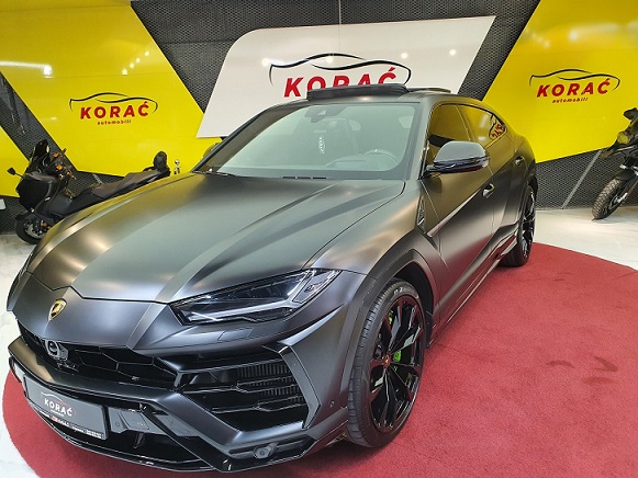 сербский автосалон