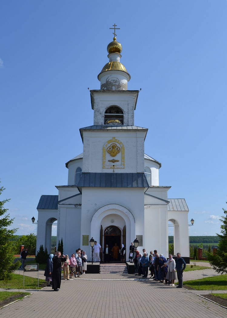 В Белгородской области освящен храм в честь святителя Николая Сербского