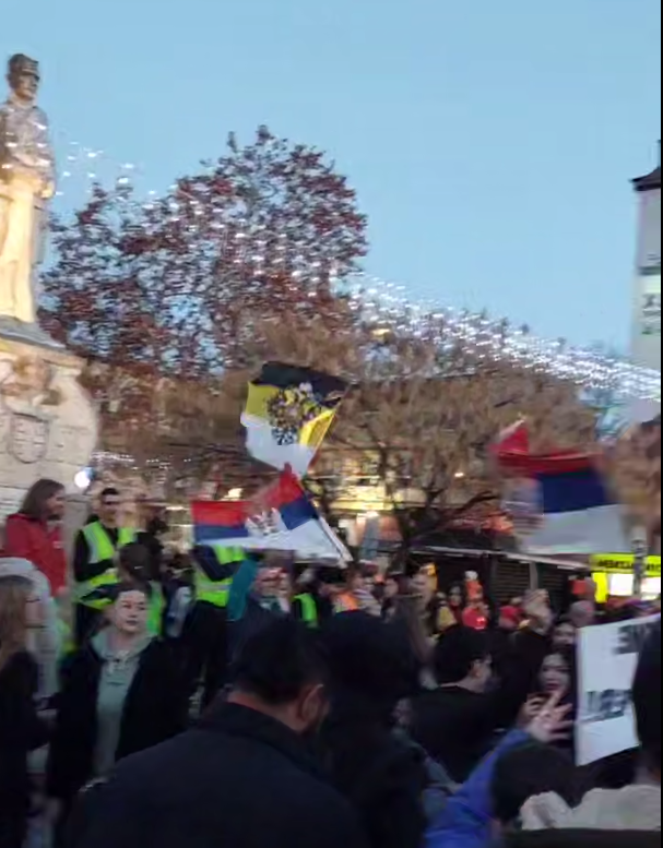 Выгодны ли России протесты в Сербии?