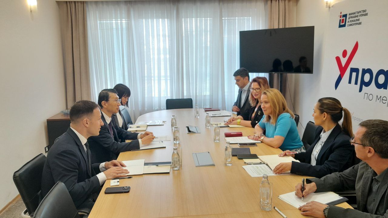 Министр Паунович встретилась с японским послом