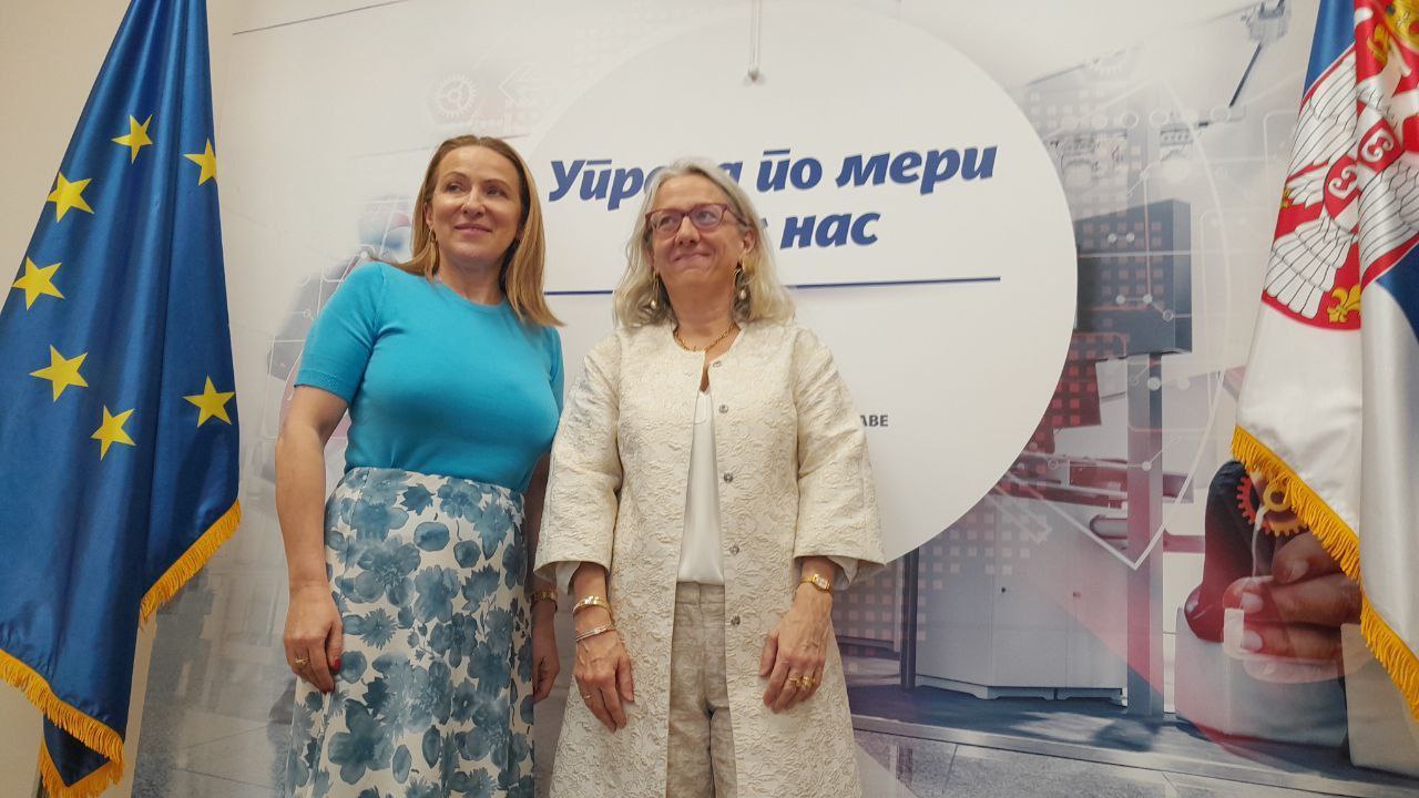Министр Паунович встретилась с послом Швейцарии