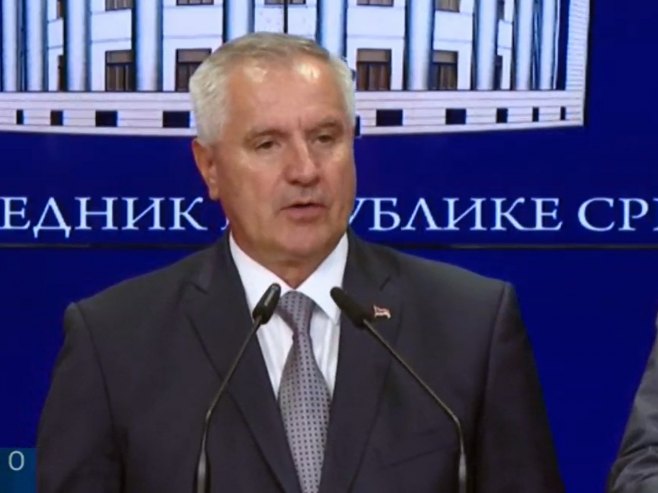 Премьер-министр Республики Сербской подал в отставку