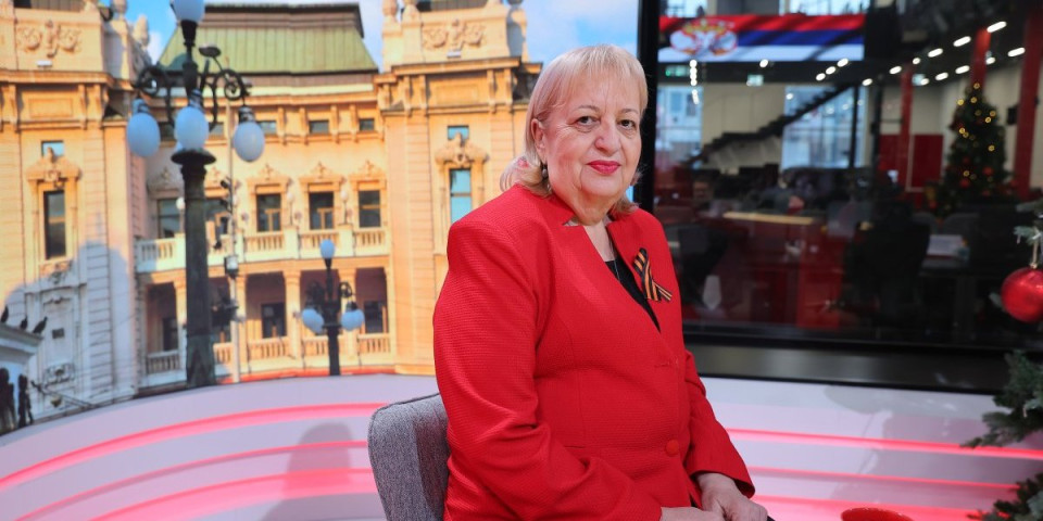 Виерица Радета: «Факультет драматических искусств — это факультет для выдачи дипломов бездарным детям известных родителей» Виерица Радета: «Факультет драматических искусств — это факультет для выдачи дипломов бездарным детям известных родителей»