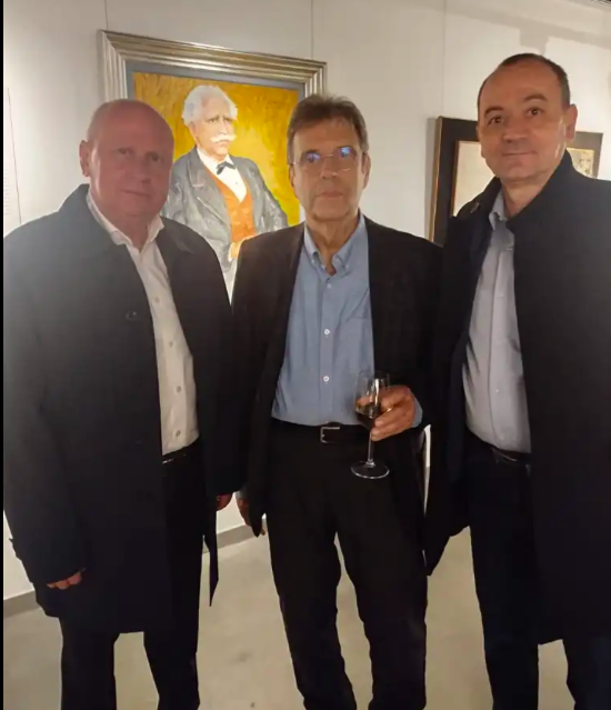 Воислав Коштуница появился на публике