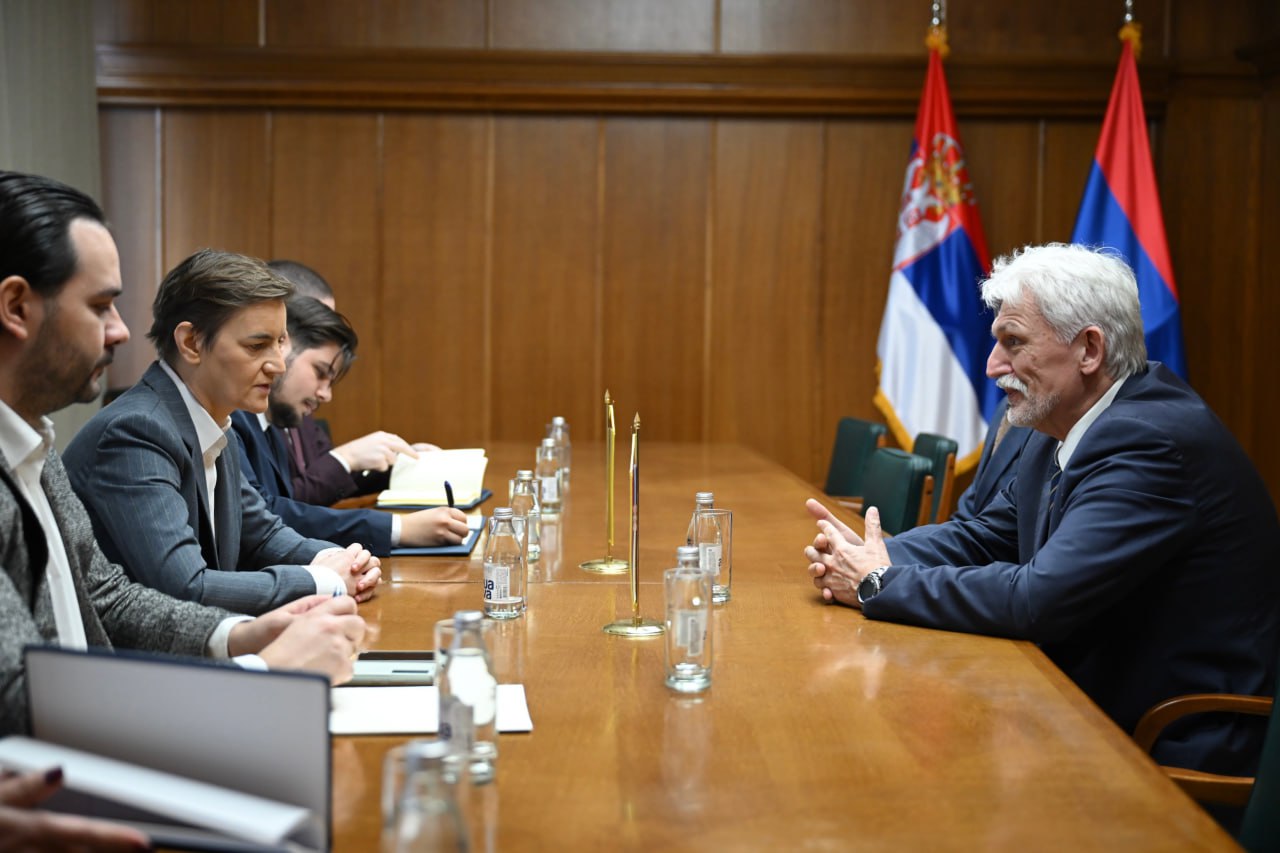 Председатель парламента попрощалась с украинским послом